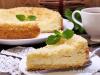 Royal pie with cottage cheese - a rich, aromatic and very tasty dessert